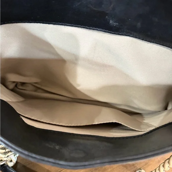 Mario Valentino Black Leather Shoulder Bag with Gold Chain - Picture 14 of 15